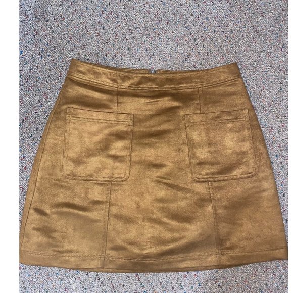 Old Navy tan/brown suede skirt size 6 - Picture 1 of 2